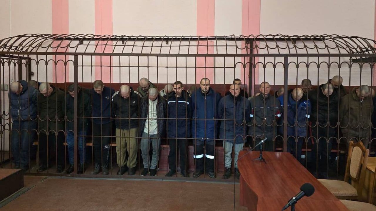 33-ма пленени украински войници бяха осъдени наведнъж на затвор в “ДНР”