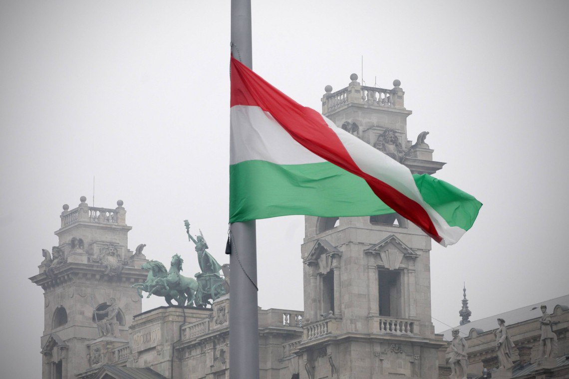 Унгария се присъедини към коалицията за разминиране на Украйна