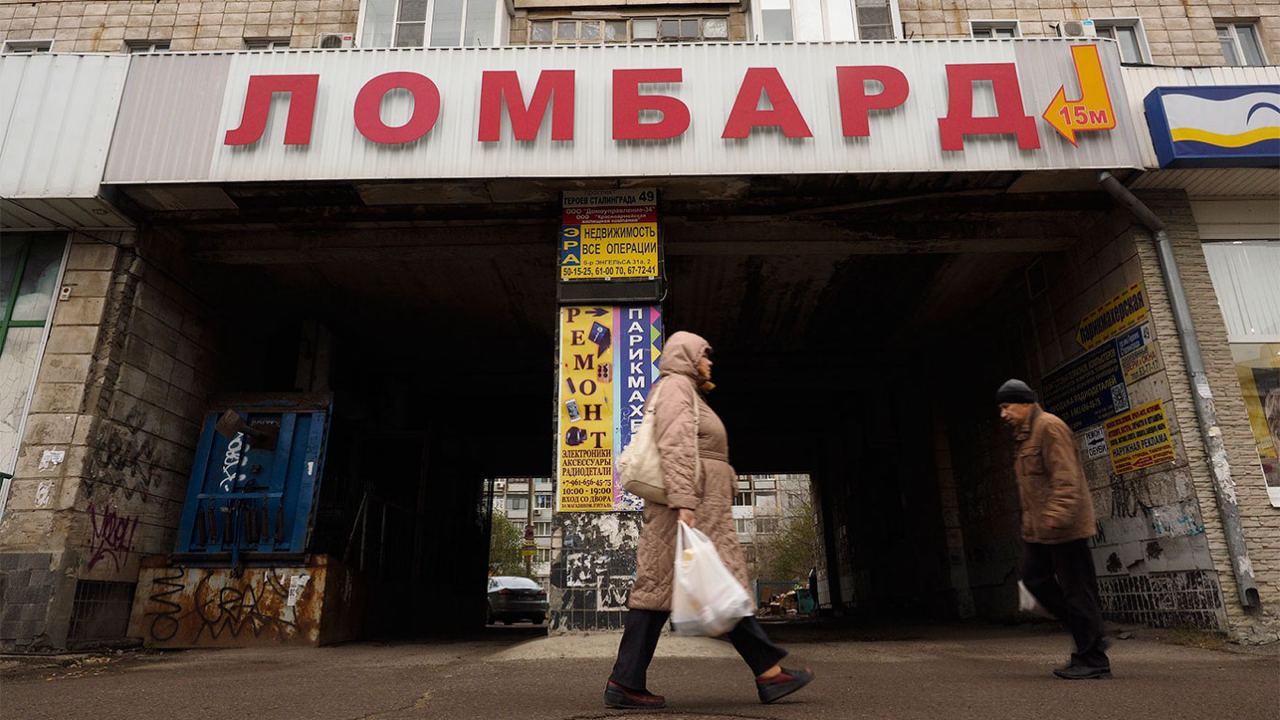 Руснаците са продали на заложните къщи злато за рекордна сума в историята
