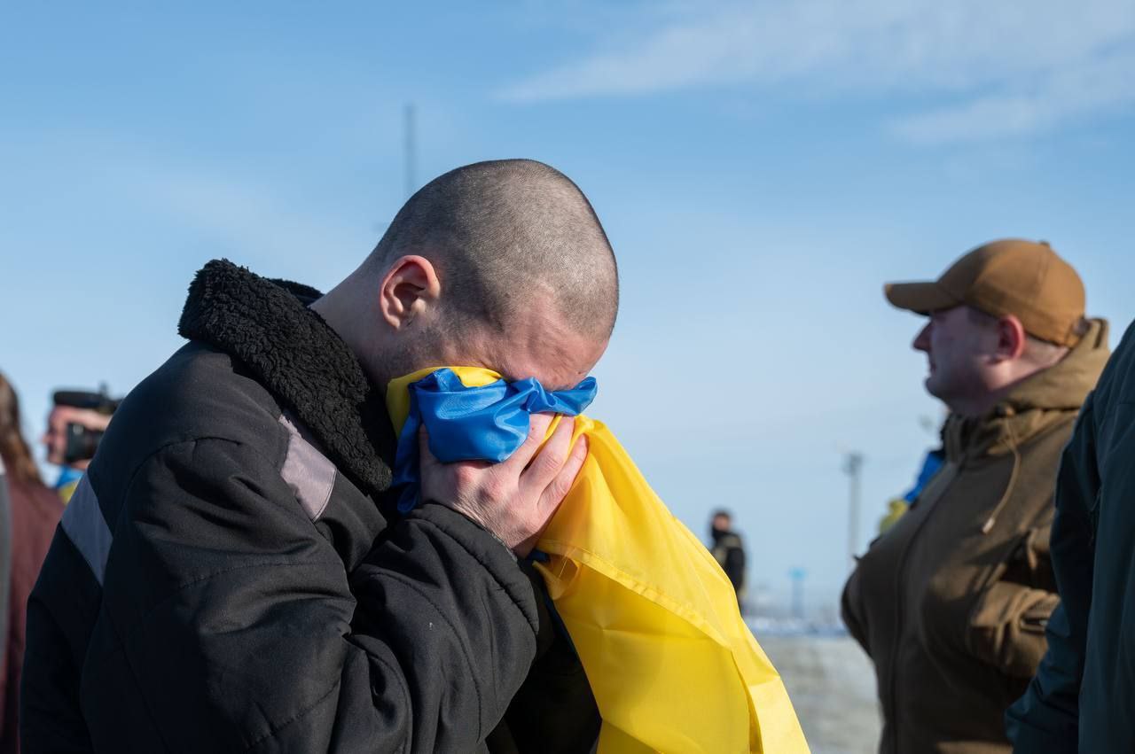 Счупени кости, избити зъби, кървящи рани: ООН публикува доклад за изтезанията на украински войници в руския плен – Координационен щаб за обръщение с военнопленници.