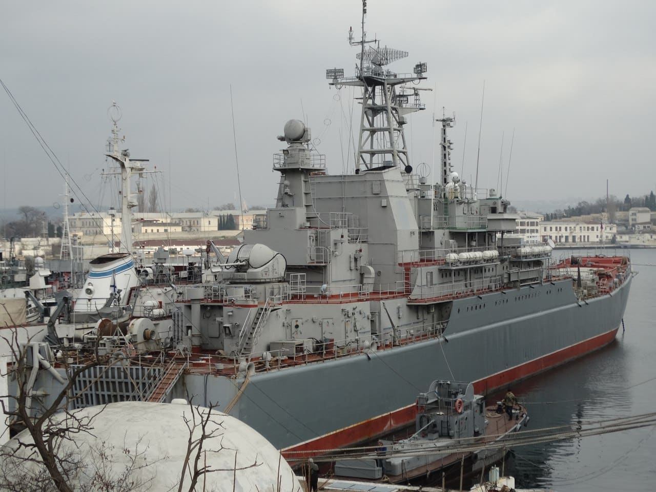 От ВМС на Украйна разказаха подробности за атаката срещу руския кораб “Константин Олшанский”