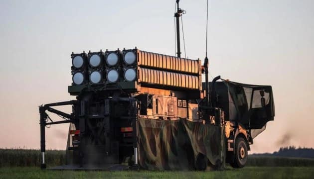 Франция ще прехвърли старо, но годно за използване оборудване и ракети на Украйна, заяви шефът на министерството на отбраната на страната Себастиен Лекорню