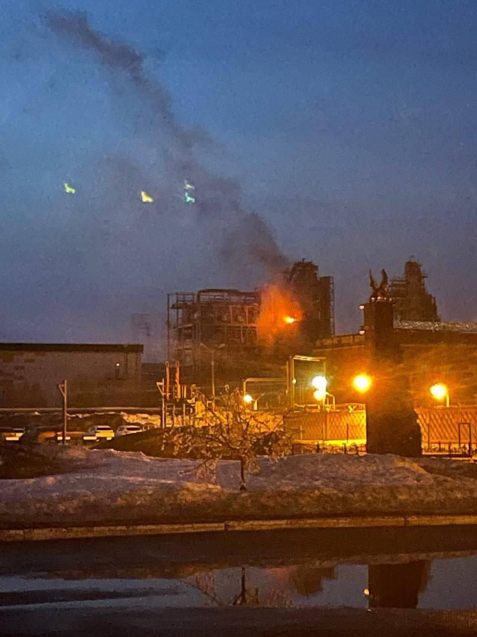 През нощта украински дрон удари петролната рафинерия ТАНЕКО в Нижнекамск (Татарстан)
