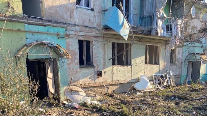 Заради руски обстрел за денонощие в четири области на Украйна загинаха трима души, а още 11 бяха ранени.
