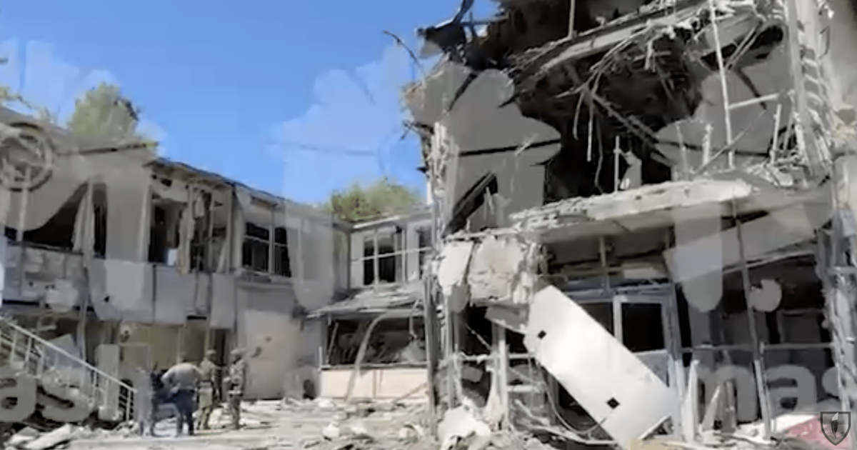 В Донецк при удар по ресторант Paradise загинаха трима руски офицери 
