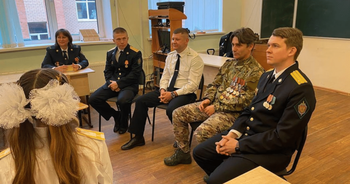 В Русия на „урок по смелост“ поканиха сръбски наемник, който по-рано разказваше за издевателства от страна на руски командири