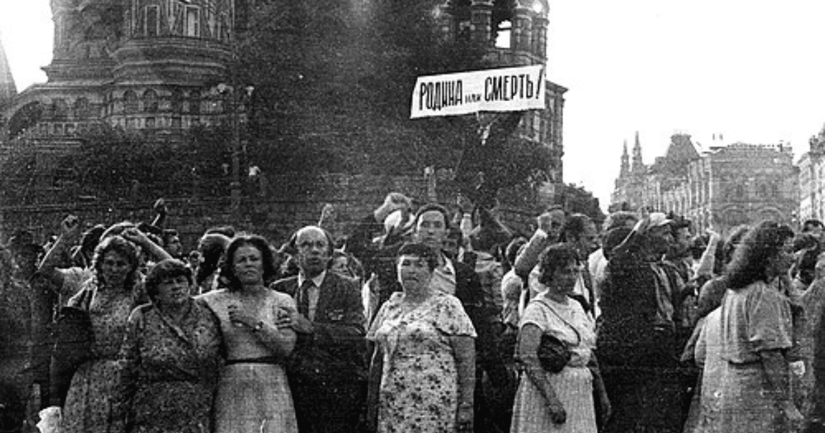 Как Сталин оправда геноцида над кримските татари – и защо Русия продължава да разпространява тези митове