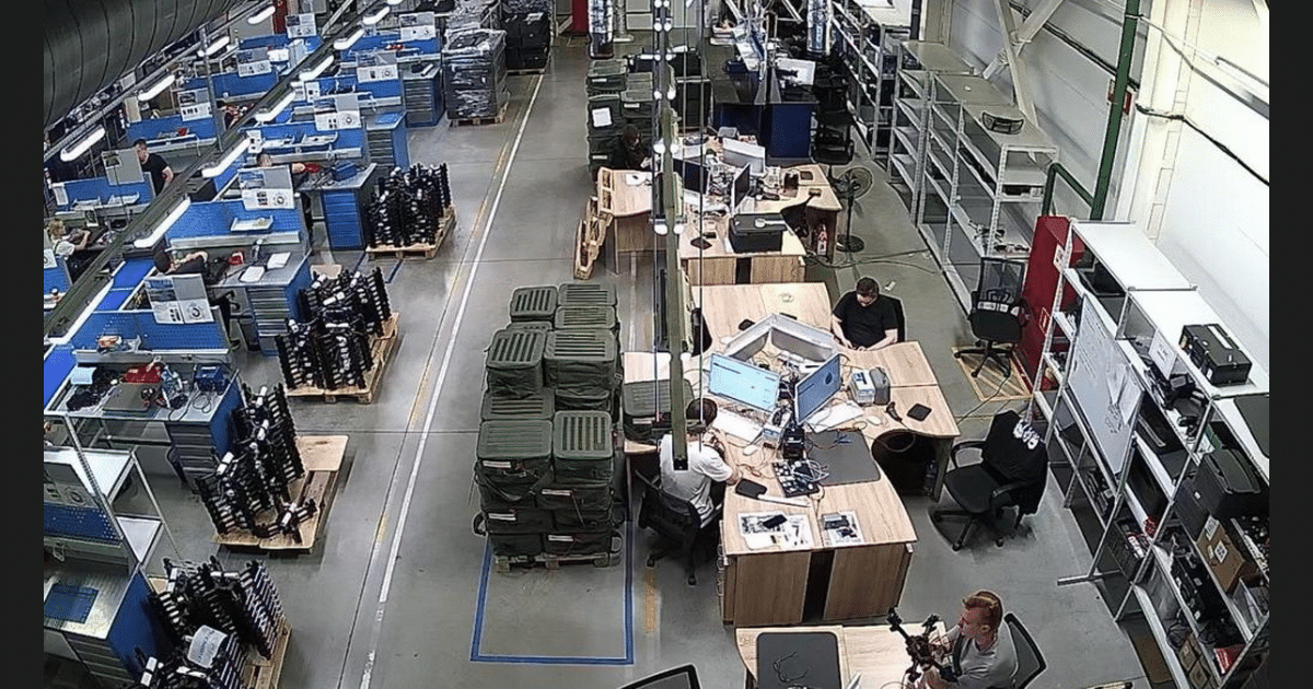 Украински хакери парализираха работата на производител на дронове в РФ и откраднаха документация
